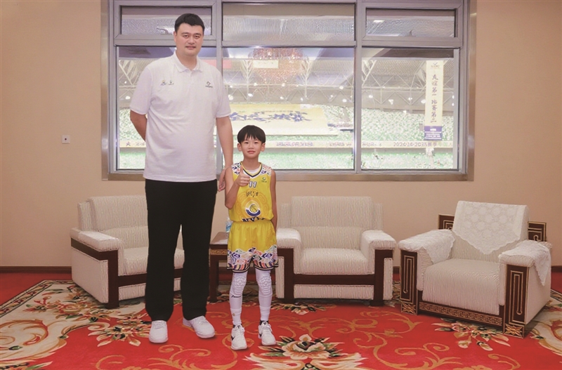 200���˿�ġ�С�˼���ʲô��ͷ��