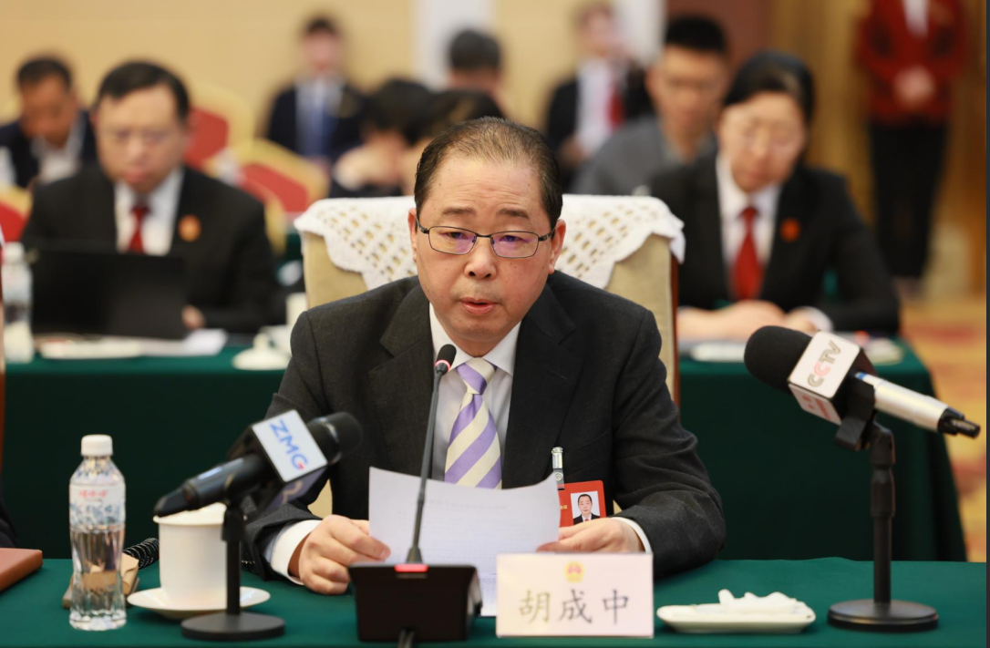 ����Դ��ҵ��θ�������չ��ȫ���˴���������н��顰˫ת�͡�