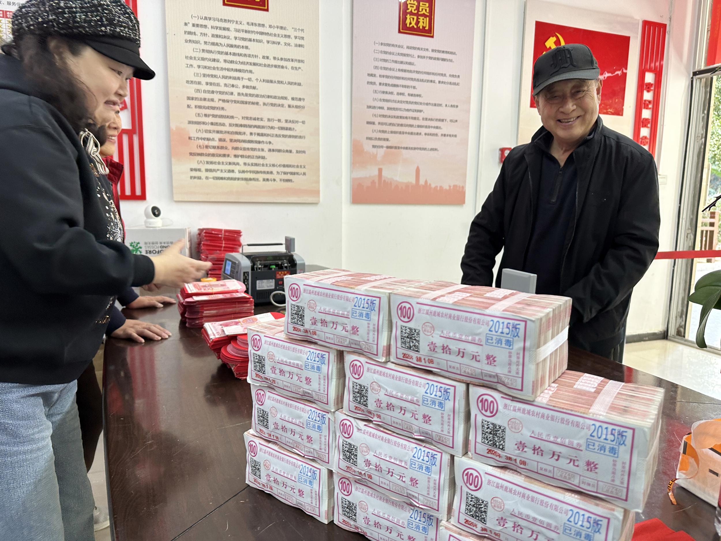 ��������С����Ǯ�ˣ�һ�ηֺ��170��Ԫ