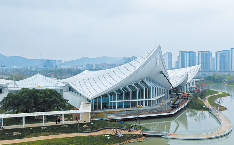 ӭ��4��15�տ�԰ ԰��԰��ϸ��ĥ