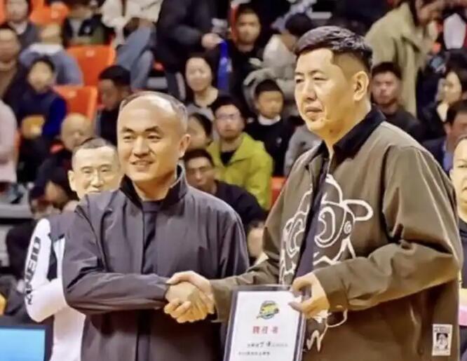 ������˧��ΰִ����BA���϶�