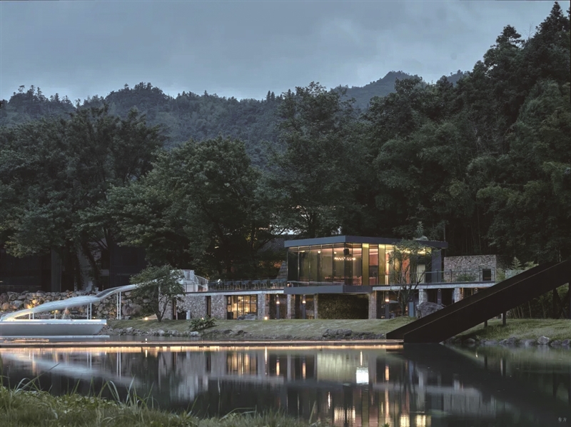 �ء��ĺ�ũ��·�����𰲣�һ·����������ɽ������