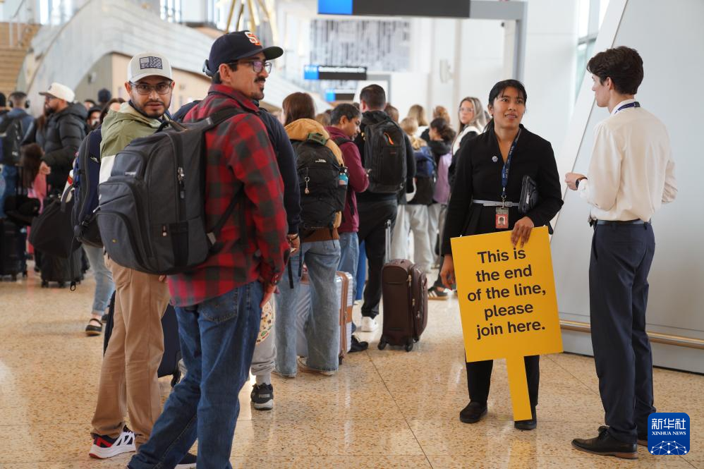 �������ȫ����ͣ�ڡ����� ���������������𳤶�