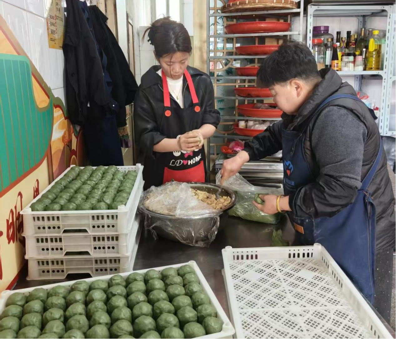 һ����2000�����ƽ����ڡ������޶���̫��ͷ