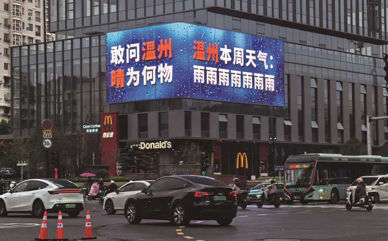 �����İ��û��������������������