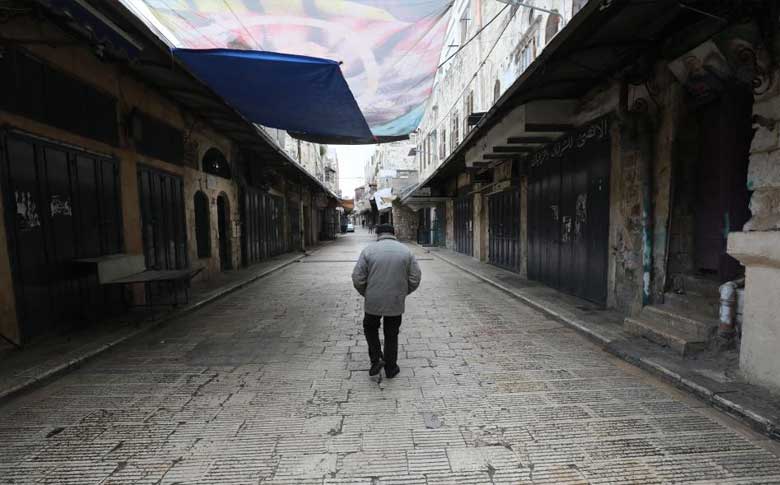 Լ��������������ڿ�����ɫ��ͨ��������˹̹�����̷�����