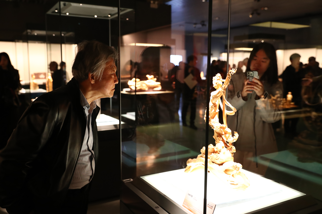 չ������ľ��Ĵ����봴�� ���ݲ���ݴ������ϵ����չ��Ļ