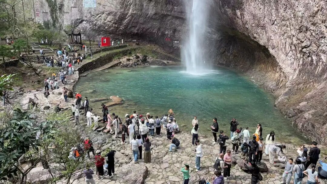 ������������ ��������ӭ��5.25���˴Σ�