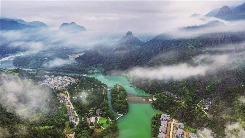 ������Ժ��ʫ������ ǧ�������ռ���ɽˮ�˾ӡ�