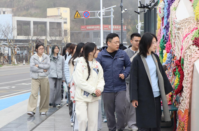 ��ҽ���ʼ�ѧԺ��չ��ʮ��ѧ�ӿ����ݡ�������ѧ�