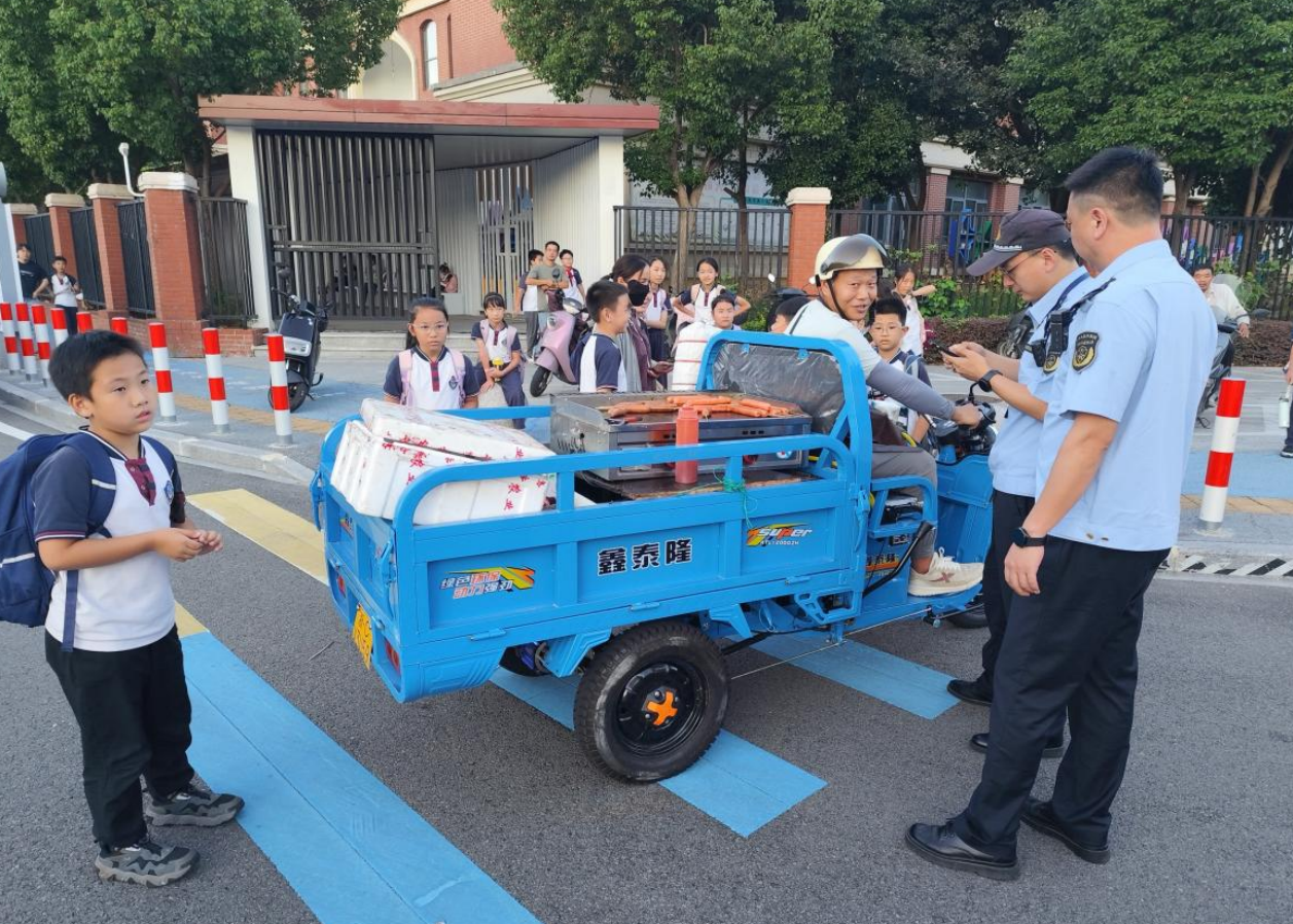 一次上门全面体检 洞头“综合查一次”惠企服务让企业轻装前行