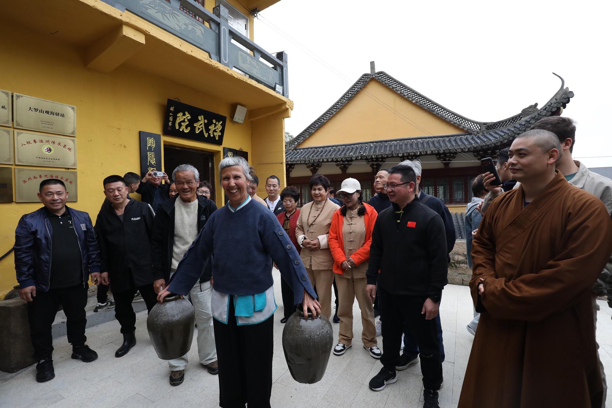 �������������������