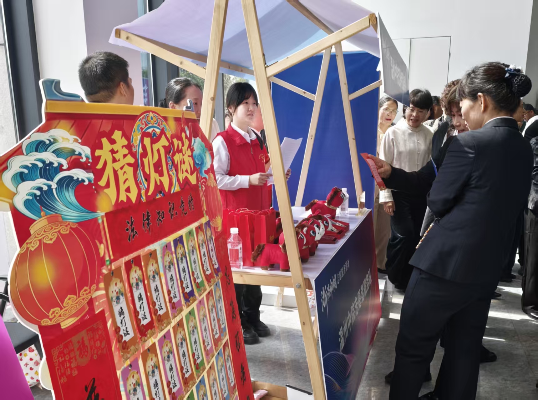 �������� �ͷ��С���ְ����Ϊ���շ���߽�����