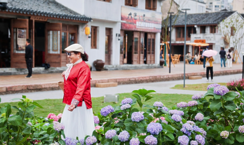 ˷�ŹŸۿ�����ַ��԰������һ��һ����һ��վ�����Ų��