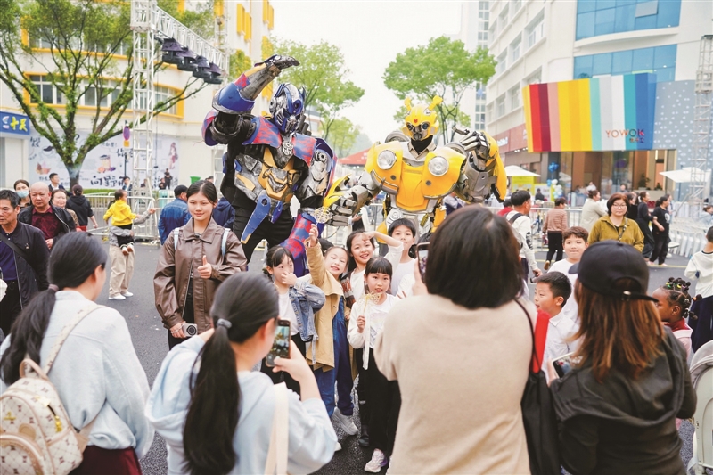 �ſ������ĩ�Ͻ�Ѳ��