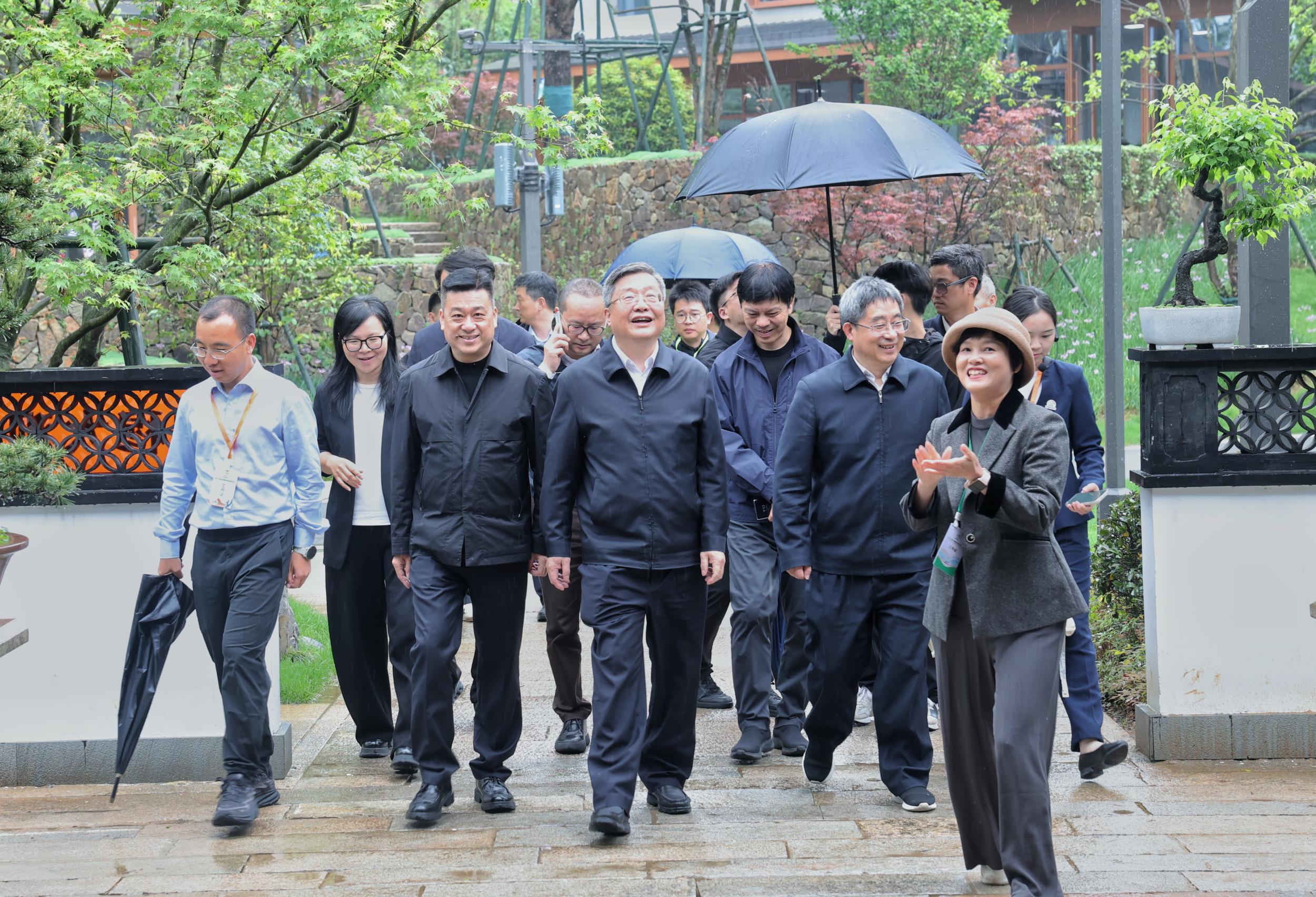 ��λ�󿧵��ޡ����´�ۡ���԰��԰�����鷨չ��