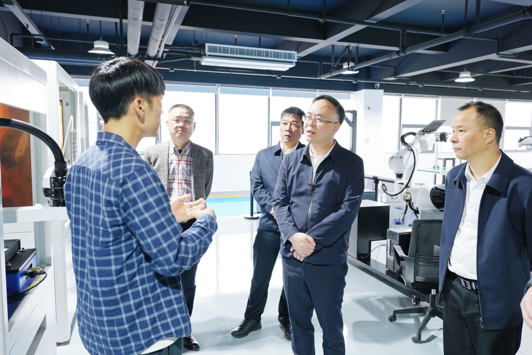 ������ί��Ǵ���ǿ���пƼ����¹���