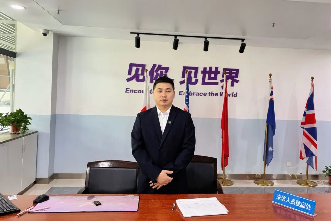 У�������յ���д��л�ţ����峤���޹�Աů��ѧ��