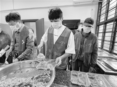 8.7��Ԫ�����ɽ���Т����