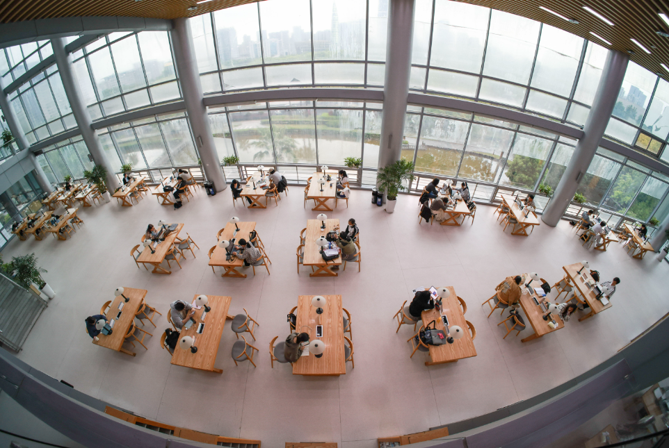 ���ݣ���������� �Ķ�������