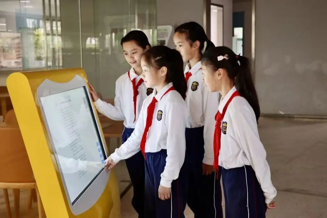 ���ݼ�ָ�����£��ɳ���ȫ��ʾ����