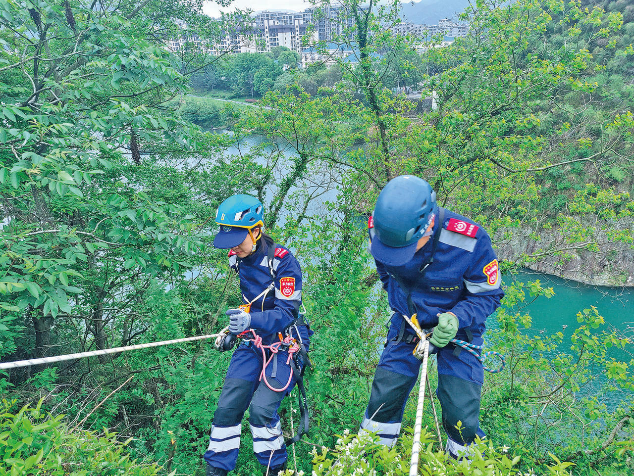 �������壺��֩�������±������� ���ܶ��һ����һ����