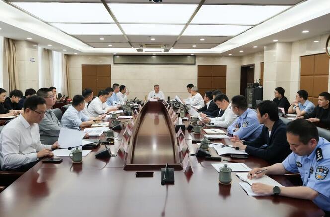 瓯海区委书记刘云峰研究节假日园博园周边交通及安全保障工作