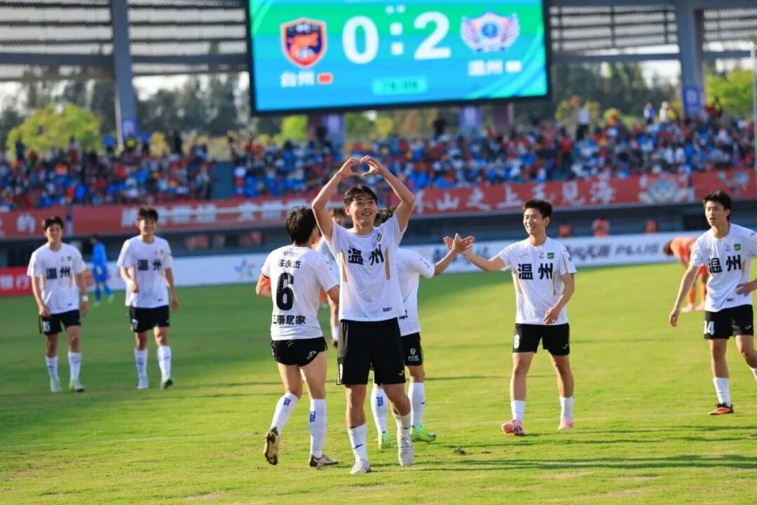 ����У԰�����Ʊڳ�Ȧ ��Խ��ʦ�������š���������