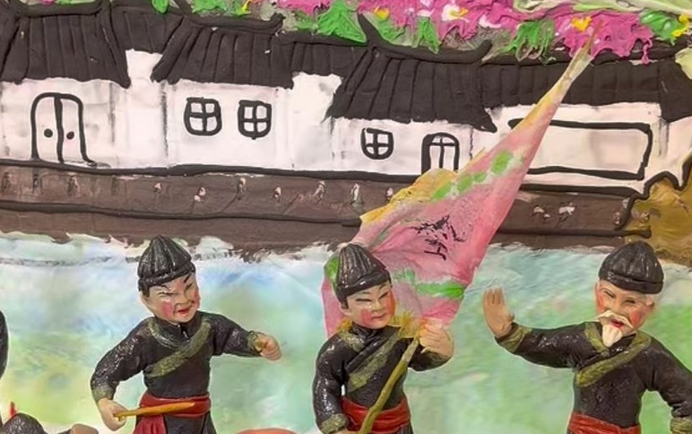 瑞安匠人巧手复刻端午龙舟竞渡盛景