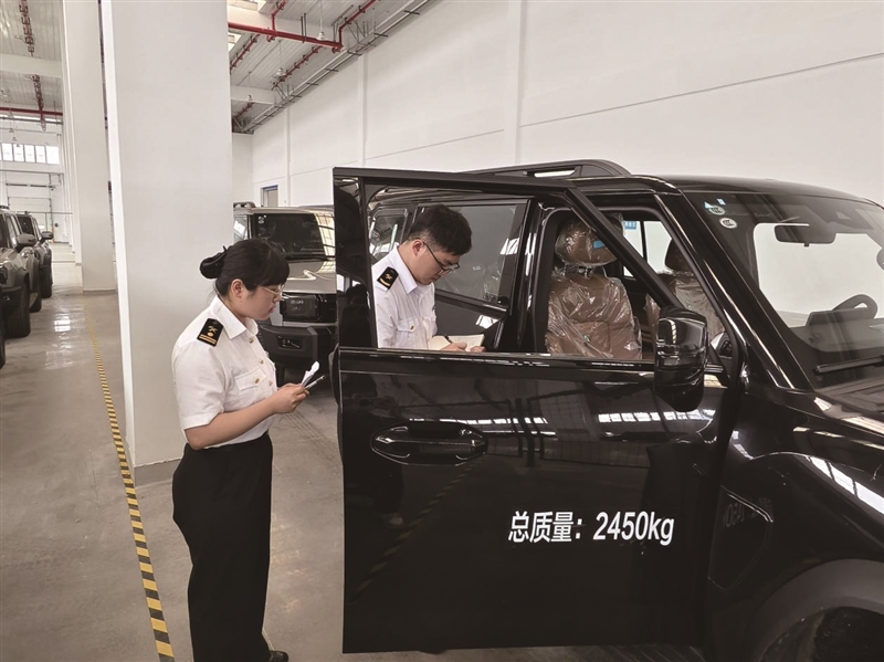 温州综保区首单整车出口业务落地