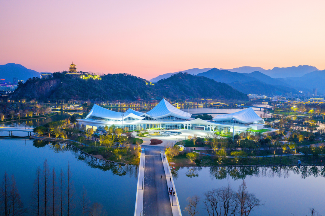 人民日报:打造贴近群众生活的园博会