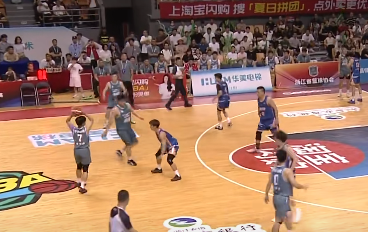 77:74!“告别秀”龙湾力克永嘉,拿下首胜!