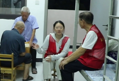 “00后”姑娘张润喆:安置点里的特殊“寝室长”