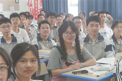 今天我出镜·吴敏丽:五斤书信与双向奔赴的爱