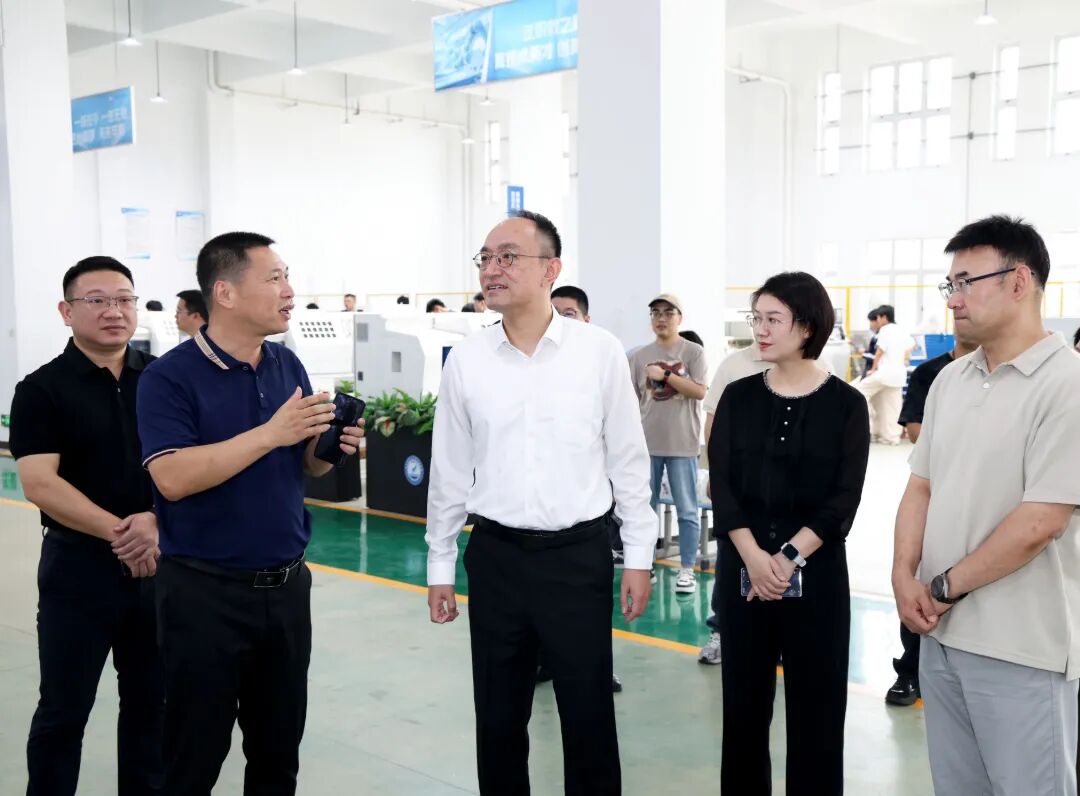 平阳县委书记孟晓斌调研高技能人才工作